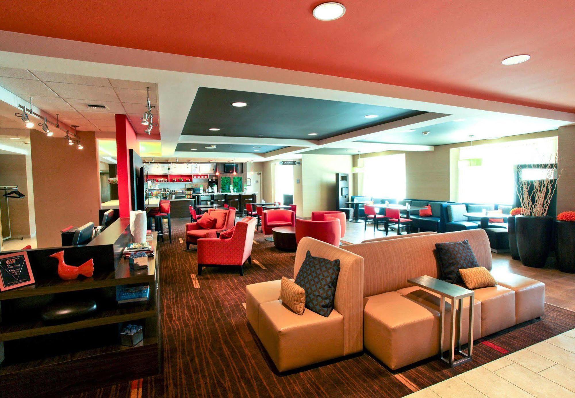 Courtyard Detroit Brighton Hotell Interiør bilde